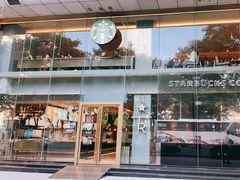 -星巴克臻选(广州好世界广场店)