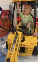 -孩子王童乐园(西安盛龙店)