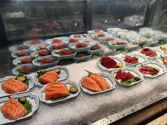 -半岛翡丽海鲜自助餐厅(观风亭店)