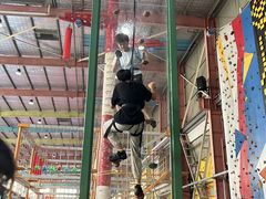 -天空之城蹦床攀岩运动馆·团建拓展·亲子游乐·生日派对(合肥店)