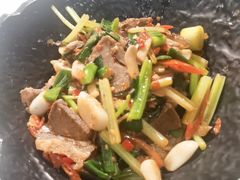 小炒带皮牛肉-泉味道贵州厨房(三里河店)