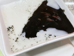 芝麻糊配杏仁茶-香港華心糖水鋪(南西总店)