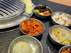 -GOGIYA·咕叽吖韩国传统烤肉店(东方新天地店)