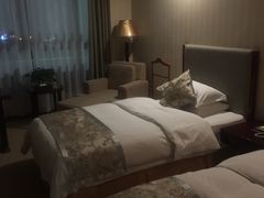 -浙商世贸玉龙酒店