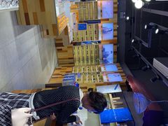 -LOOK眼镜·蔡司依视路配镜(宝山万达店)