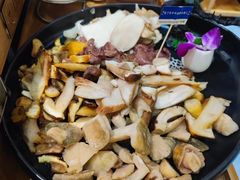 -一朵菌·野生菌探索家火锅(南亚店)