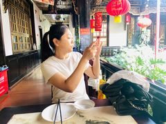 -蔼若春.传承三十年云南菜(金碧公园店)