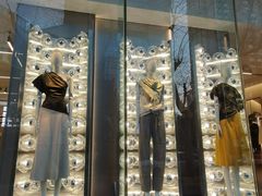 -ZARA(大上海时代广场店)