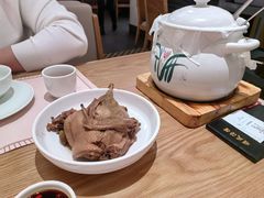 松茸菌炖水鸭-顺风汤馆·广府粤菜(江宸天街店)