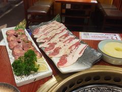 -喜牛烧肉酒场·黑金店(威高广场店)