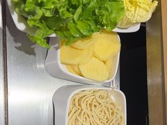 -宴全牛粤来越牛潮汕鲜牛肉火锅(海州万达广场店)