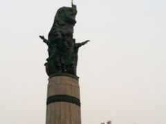 -人民防洪胜利纪念塔