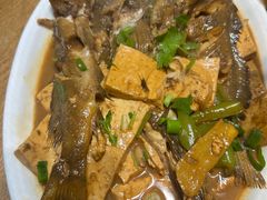 酱焖海杂鱼-方城小吃店