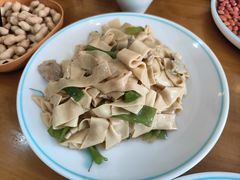 -鹤乡东北菜(崮山路店)