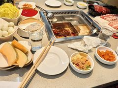 -海底捞火锅(高新活力城Villgae店)