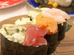 牛油果军舰三贯拼盘-京樽回転寿司(奥林匹克店)