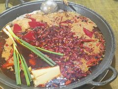 -黄潇洒老火锅(九眼桥宏济巷店)
