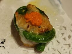 蟹黄墨鱼饼-龙桥私厨·姜花菊花过桥鱼·顺德菜(容桂店)