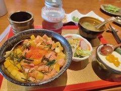 -俊屋料理·烧鸟·寿司·日泰融合菜(星际云汇店)