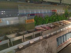 -金滏山烤肉·海鲜·火锅自助餐厅(襄阳万达店)