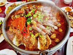 -鑫渔港海鲜本地菜·山海关浑锅(东戴河店)