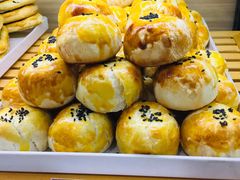 蛋黄酥-长发西饼(临顿路店)
