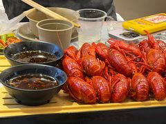-肥肥虾庄·金牌油焖大虾(汉口城市广场店)