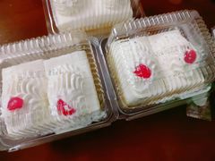 -红宝石·鲜奶小方·海派西点房(金杨店)