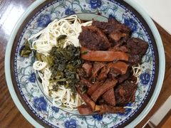 金牌半筋半肉面-旺泉餐饮店·清真牛肉面馆