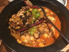 -云海肴·汽锅鸡·云南菜(天山百盛优客店)