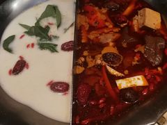 台式麻辣锅-湊湊火锅·茶憩(杭州湖滨银泰in77店)