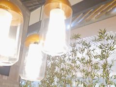 -爱碗亭·鲜炒湖南菜(壹城中心店)