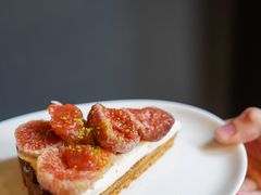 无花果挞-black rainbow coffee