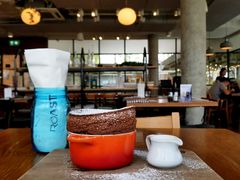 -ROAST coffee & eatery