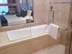 -蓝蔻酒店(深圳东站布吉万象汇店)