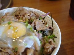 牛肉盖饭-信日本料理(信义坊店)