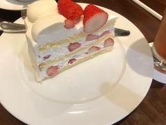 草莓蛋糕-HARBS(名铁名古屋店)