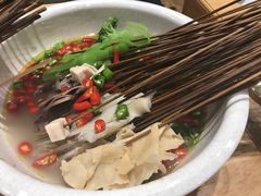 藤椒味钵钵鸡-嘉州叶婆婆钵钵鸡(建设路店)