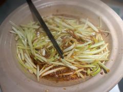 砂锅生焗韭黄-筱爷叔·上海传统手工菜(玉树路店)