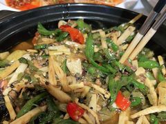 -熊猫家新派川菜(百里一·龙兴集店)