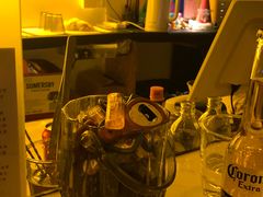 -Mx.cocktail bar