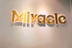 -Miracle集简美发沙龙