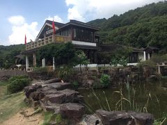 -灵岩山风景区