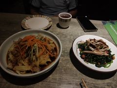 -巴依兄弟西域美食(机场店)