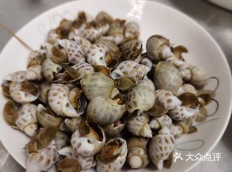 邻居一起跨年，快乐聚餐