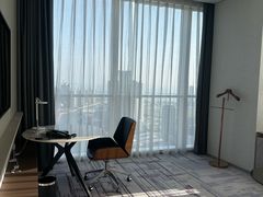 -大连星海皇冠假日酒店