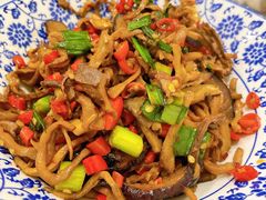 烟笋腊牛肉-新新湘菜馆(新中街二条店)