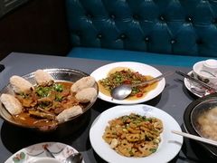 -江宴渔村·鱼鲜土菜(紫荆广场店)