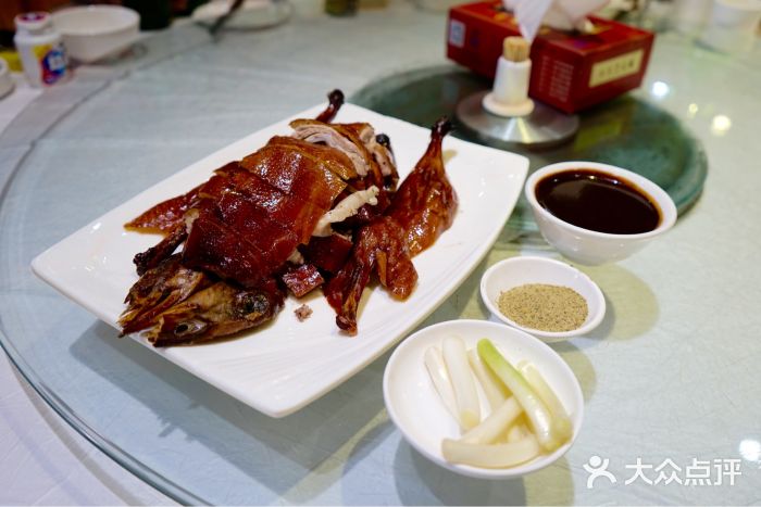 云南兰老鸭学成饭店(宜良店)生态麻鸭图片