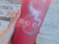 双球冰淇淋红果-CoCo都可(北美店)